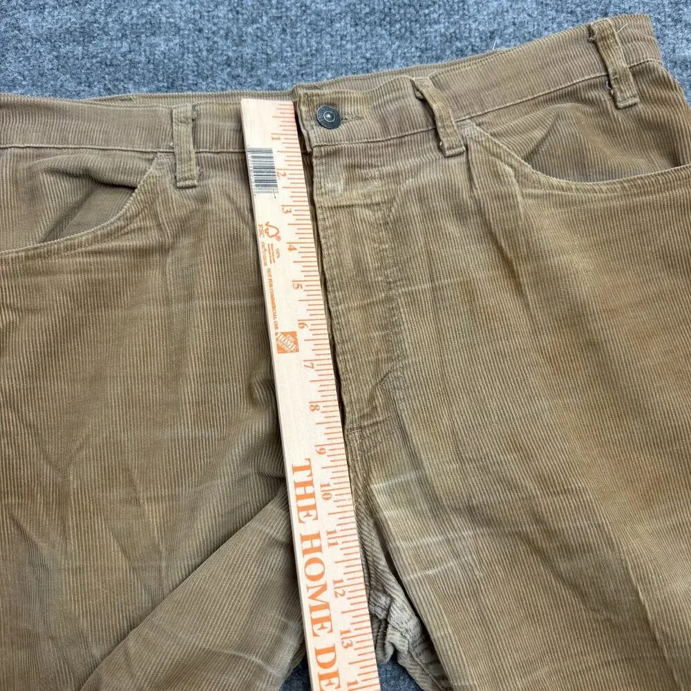 Levis title vintage